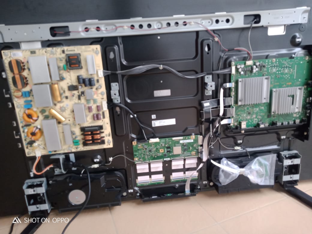 Proses perbaikan layar Sony Android TV